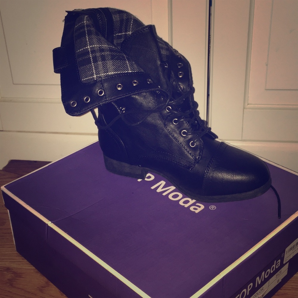 BRAND NEW combat boots